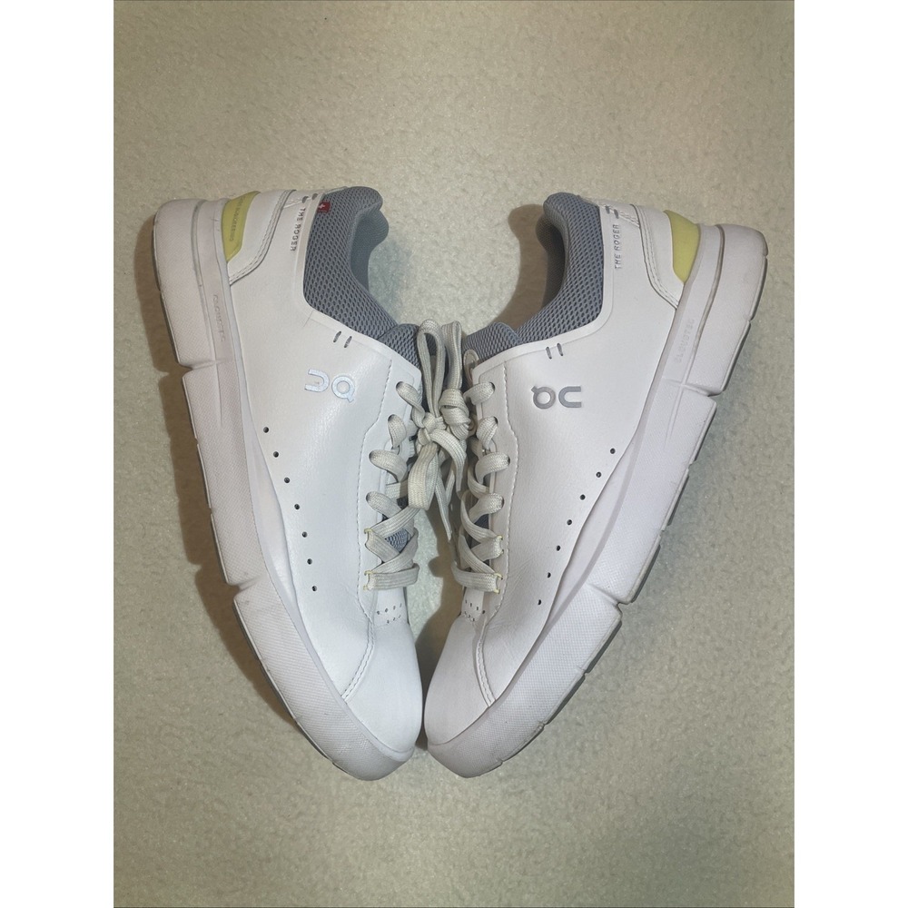 On Cloud THE ROGER Advantage Tennis Shoe Women Size US 8.5‎ White Sneaker